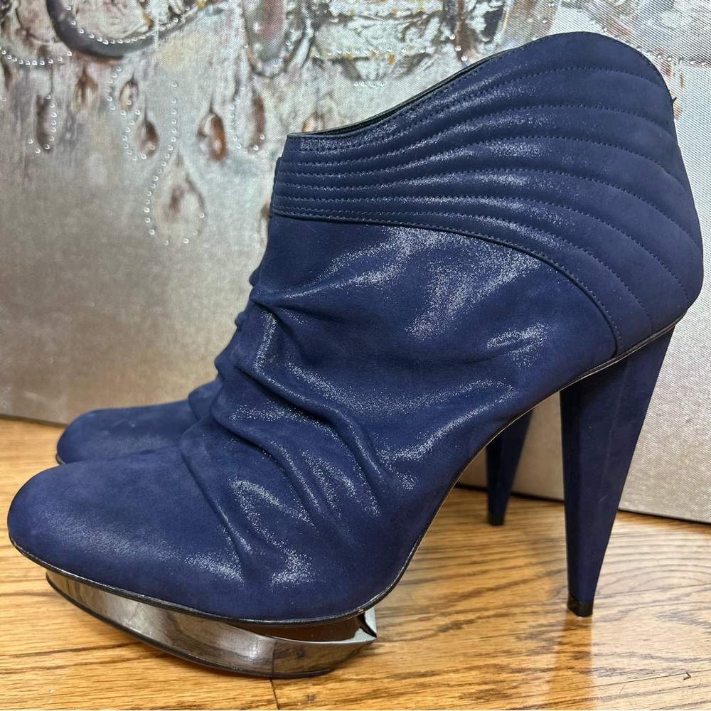 Velvet Angels | Platinum Blue Leather Ruched Front Island Platform Heels Size 9